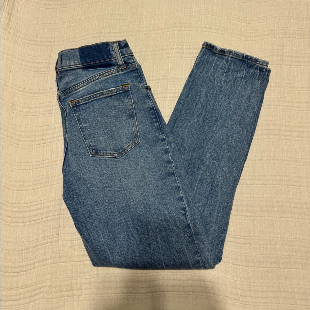 Abercrombie the mom high rise jean